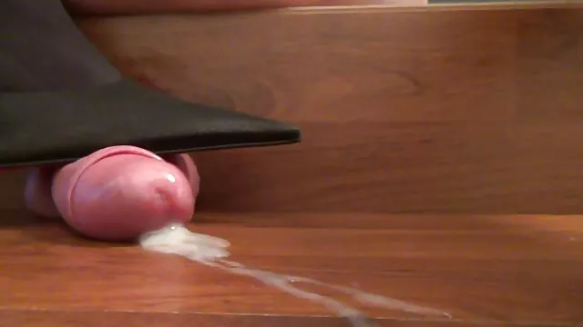 لقاء جنسي من اثنين من الشقراوات داكوتا سكاي و سكس اجنبية اون لاين ليلي البنوك