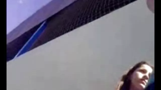 تعطي ابنها الصغير افلام جنسيه اجنبيه وعربيه التدليك