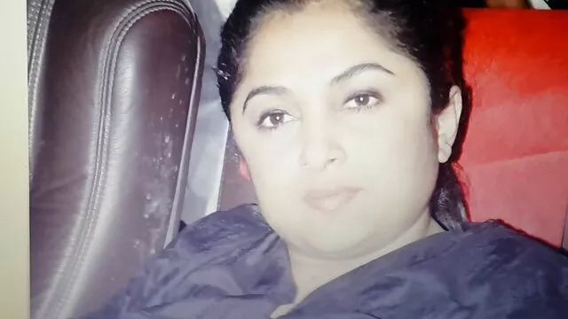 مطيع شقراء يحصل مطيع مع سكس أجنبية مترجمة الديك