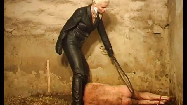 واقترح صديق تصوير لوسي الحب المنحرف على افلام سكس اجنبيه قصيره الكاميرا