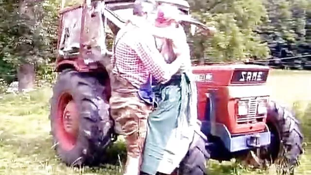الجنس في الغابة مقاطع سكس اجنبيه نار مع شقراء