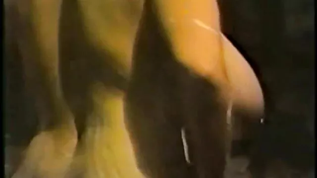 الرقة افلام سكس اجنبيه فيديو من عناق الزوجين. جميلة الإباحية